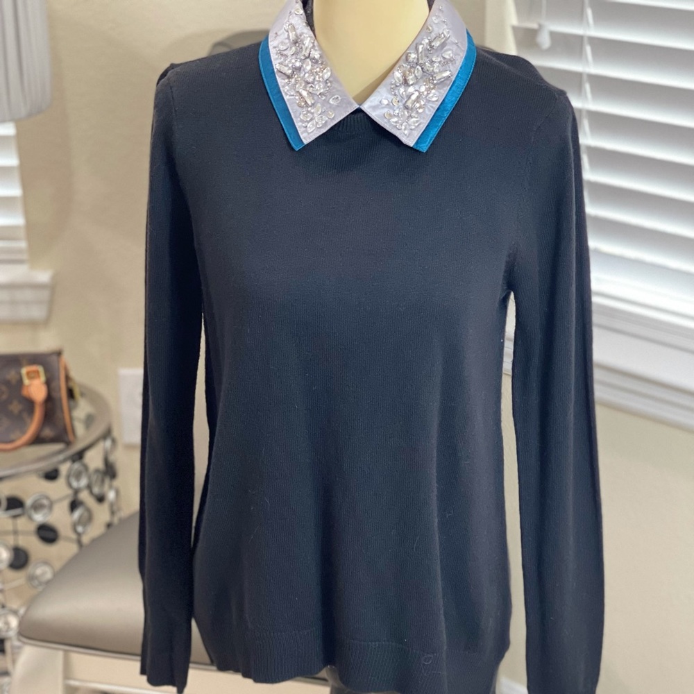 Black Long sleeved light sweater